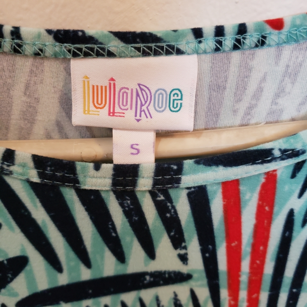 Lularoe Irma Tunic - Picture 2 of 5